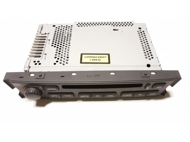 Радио/ проигрыватель CD/DVD / навигация