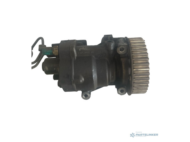 Топливная рампа 8200553570, 9303Z111B Renault Clio II