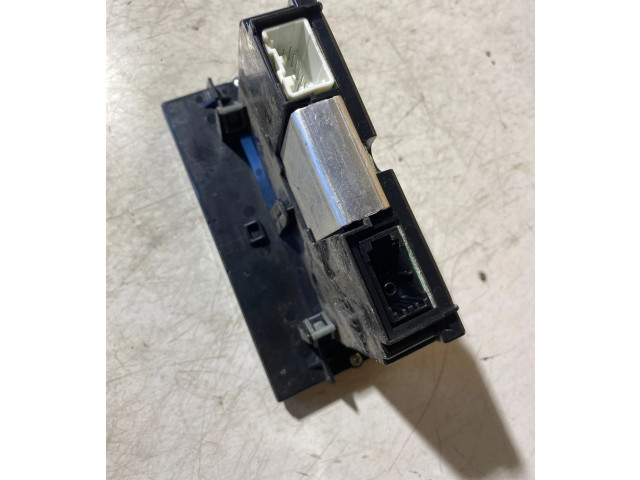 Дисплей    30797719, 69199100   Volvo C30