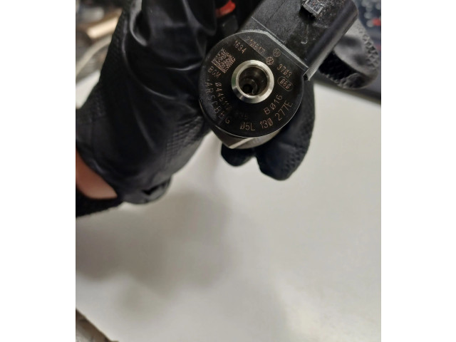 Форсунка 05L130277E, 0445110835 Skoda Octavia Mk4