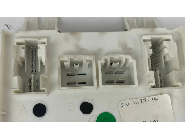 Блок комфорта 670100601, 04787684AC Maserati Levante