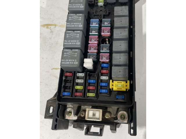 Блок предохранителей    KIA Sorento    