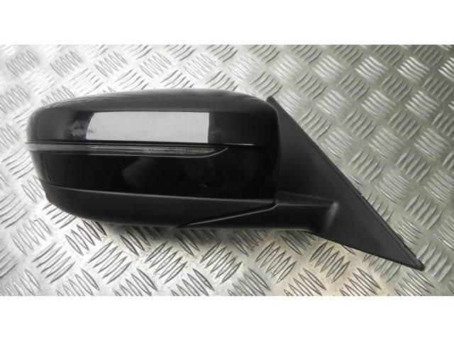 Zpětné zrcátko BMW 5 G30 G31 2017 F01841020000B, P1197 DE
