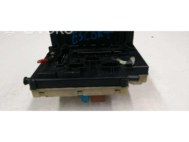 Блок предохранителей 97AG14A073EB Ford Escort