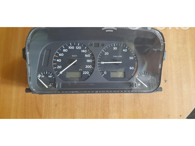 Панель приборов 87001262 Volkswagen Golf III
