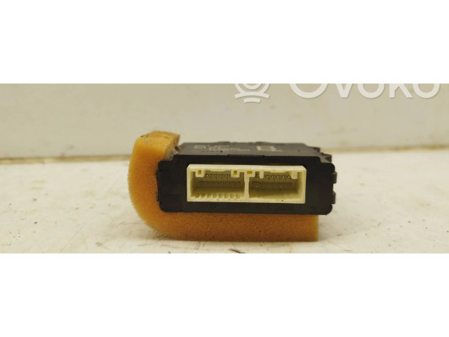 Блок управления 86131SG000   Subaru Forester SJ