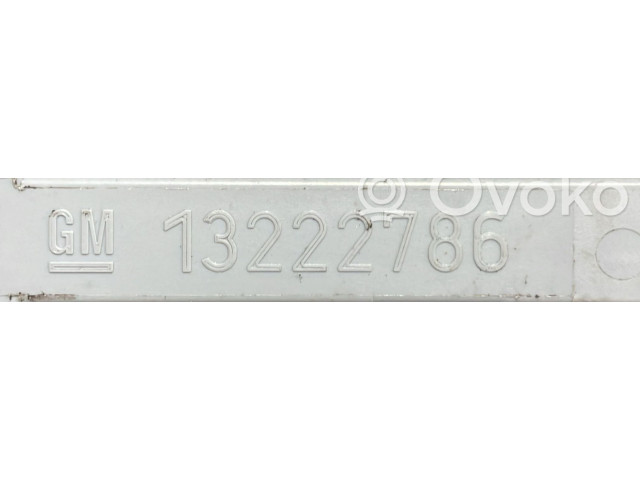 Блок предохранителей 13222786, 13222786   Chevrolet Orlando    