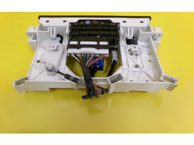 Блок управления климат-контролем MR500529 Mitsubishi Carisma