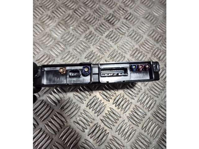 Блок управления 32334906 Volvo S60