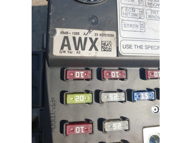 Блок предохранителей  95481065, 23KC25528B   Chevrolet Spark    