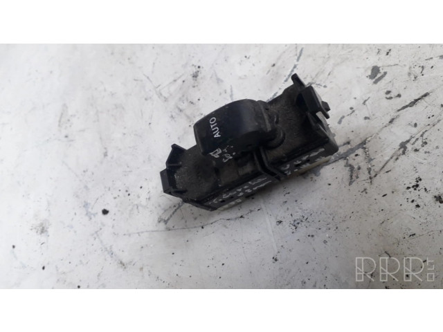 Включатель электрических окон