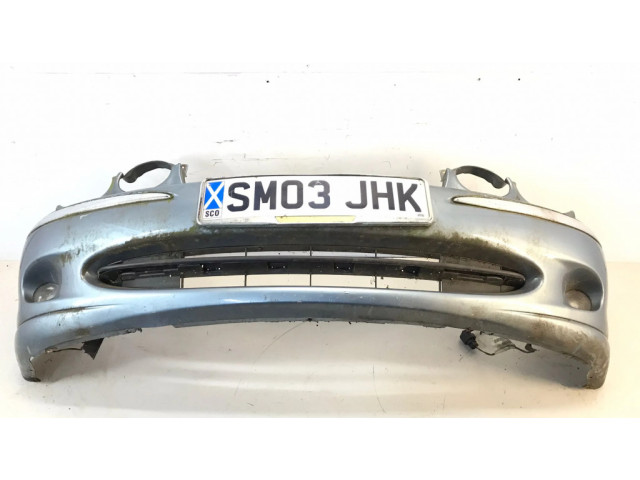 Передний бампер