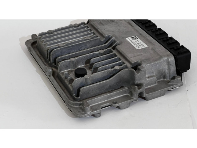 Řídící jednotka 8476038, 0281035557   BMW 5 G30 G31 2017