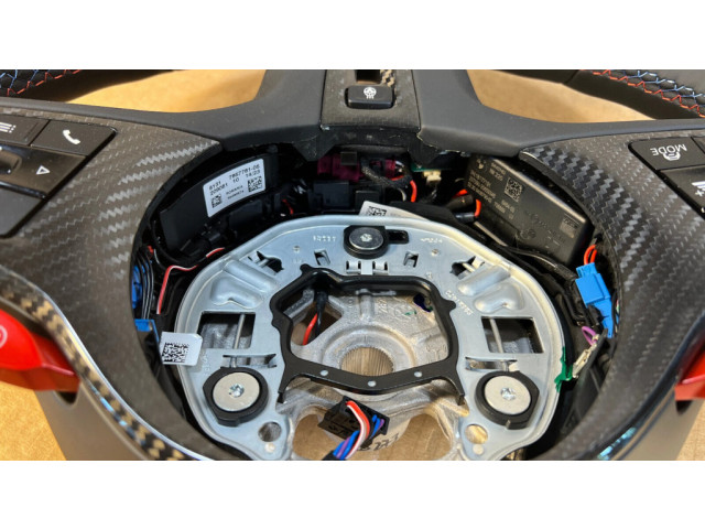 Volant BMW 4 G22 G23 G24 G26 2022 32308746693