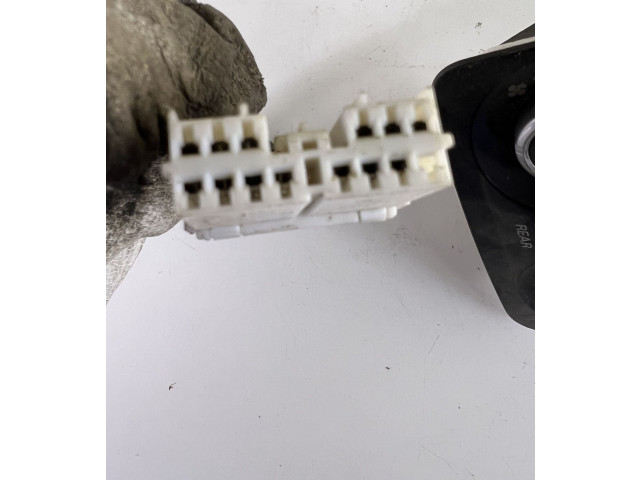 Блок управления климат-контролем 7820A212, MK369405 Mitsubishi Pajero