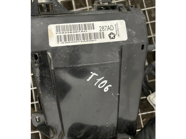 Блок предохранителей 68226287AD, P68226287AD Dodge Challenger