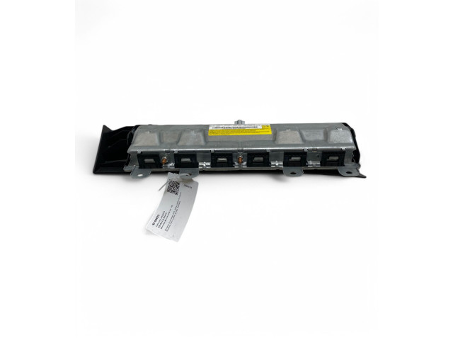 Подушка безопасности для колен A1768600402   Mercedes-Benz GLA W156