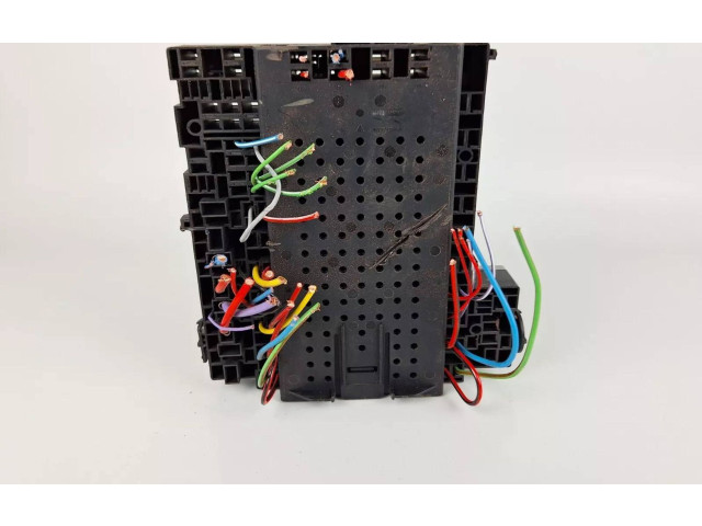 Блок предохранителей 9494594, 9494997 Volvo S80