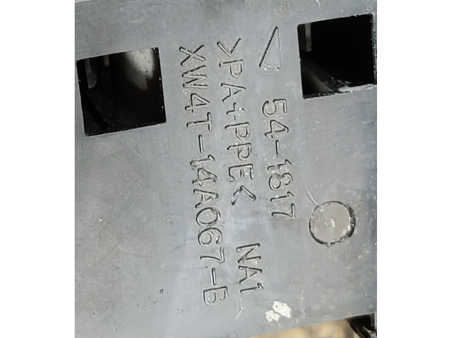 Блок предохранителей 71543150, XW4T14A003E Lincoln LS