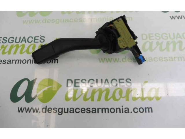 Ручка стеклоочистителей 1K0953519A   Volkswagen Golf SportWagen