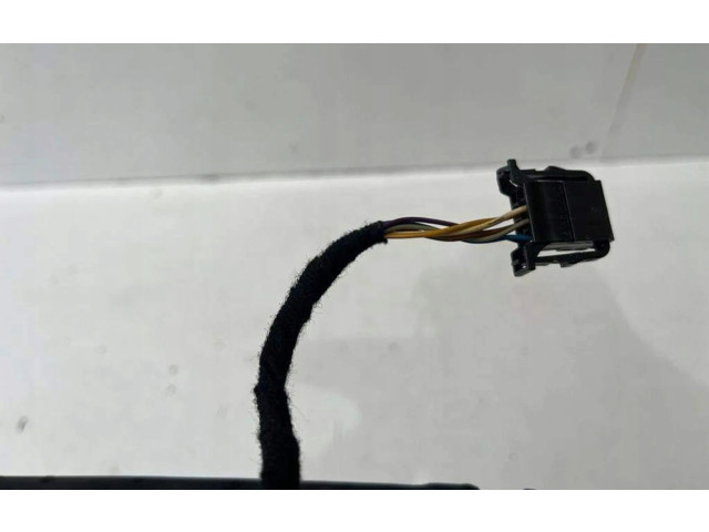 Зеркало электрическое        Skoda Fabia Mk3 (NJ)  2015 - 2021 года   