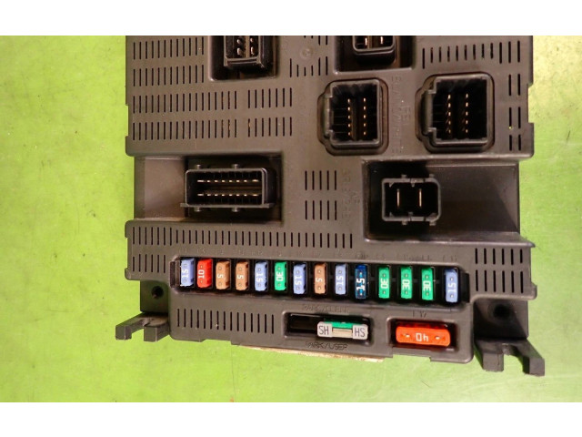 Блок предохранителей Citroen C2