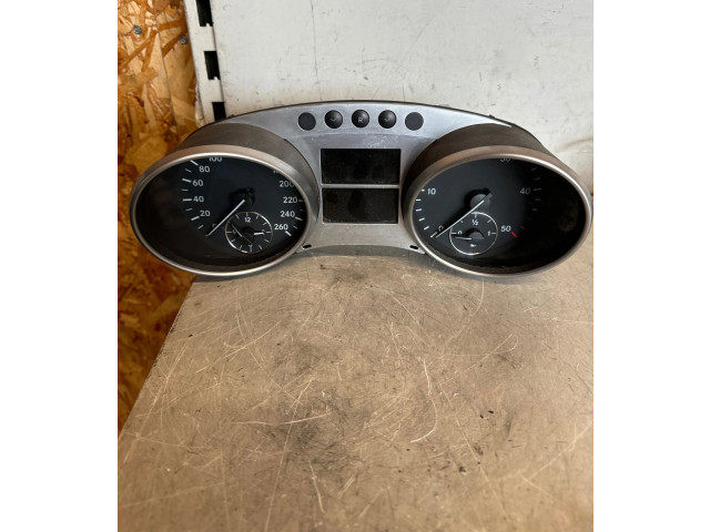 Панель приборов A2515402648, A2515407411   Mercedes-Benz ML W164       