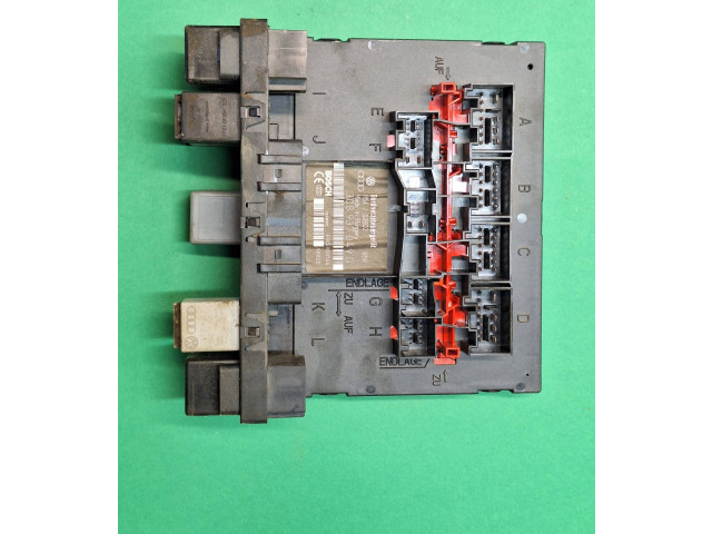 Блок комфорта 3c8937049d Volkswagen Caddy