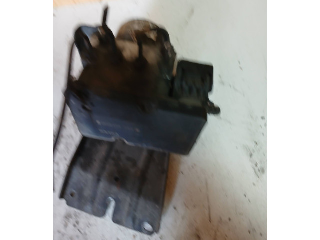 Блок АБС 8671224, 5WK84002   Volvo  V70  2000 - 2004 года