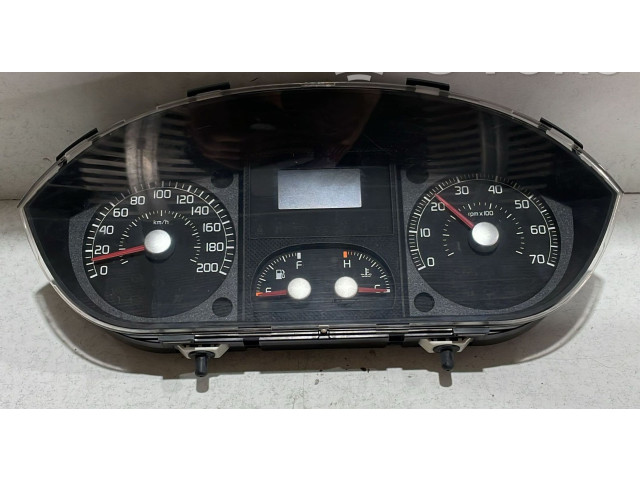 Панель приборов Fiat Idea