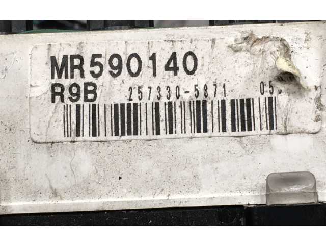 Панель приборов MR590140, 2573305871 Mitsubishi Pajero Sport I