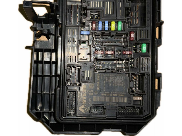 Блок предохранителей 284B76520R, 284B76520R Dacia Sandero III