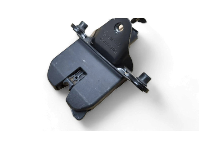 Замок багажника 1Z5827501D Skoda Octavia Mk2 (1Z) 2004 - 2013 года