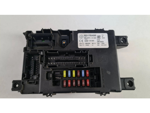 Блок предохранителей 00517954300, 28070023 Fiat Grande Punto