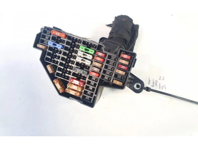 Блок предохранителей     Skoda Octavia Mk2 (1Z)    