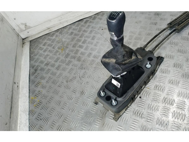 Рычаг переключения передач 5Q0711049AQ   Skoda Octavia Mk3 (5E)