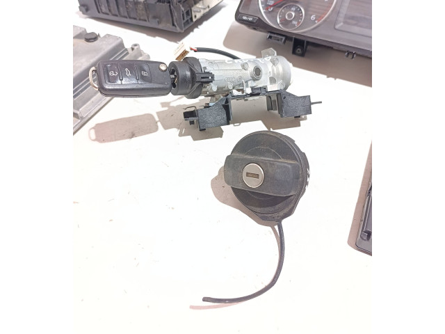 Řídící jednotka 04L907309K, 0281030170 Volkswagen Caddy 2015