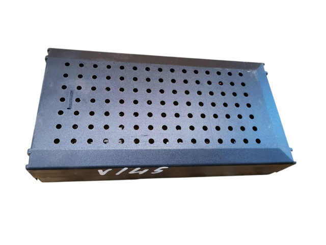 Блок предохранителей  8645410, 8645411   Volvo V70    