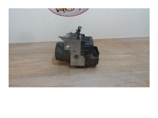 Jednotka ABS D76604U102, D76604U102   Nissan Almera Tino 2001