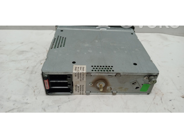 Pojistková skříňka Радио/ проигрыватель  / навигация com   Volkswagen Polo III 6N 6N2 6NF 1998