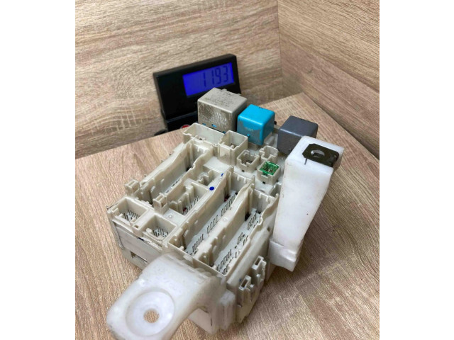 Блок предохранителей 95974309   Chevrolet Spark    