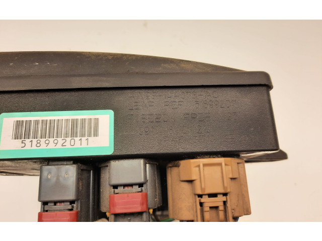 Блок предохранителей AW9314A073AC Jaguar XJ X351