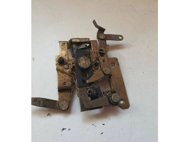 Замок багажника 721843654A    Volkswagen Transporter - Caravelle T4 1991 - 2003 года