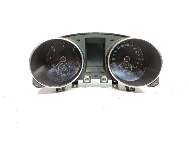 Панель приборов 5K0920870G Volkswagen Golf VI