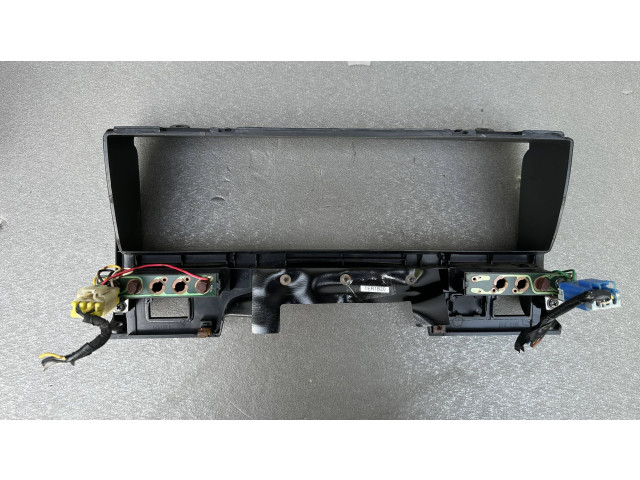 Přístrojová deska Nissan Terrano 1987 6824001G00