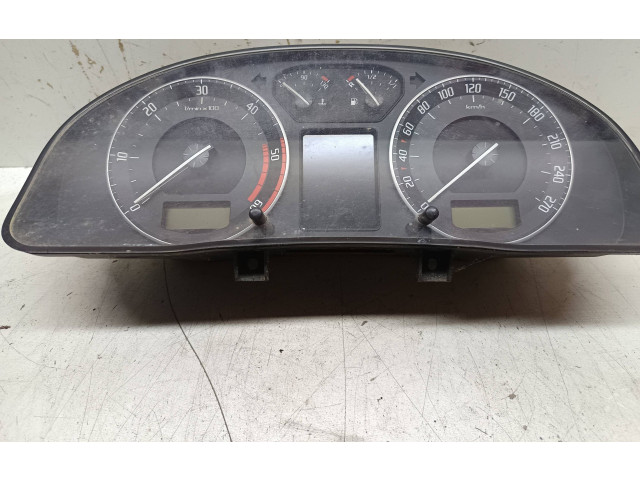 Панель приборов 3U0920842D, 110080115015 Skoda Superb B5 (3U)