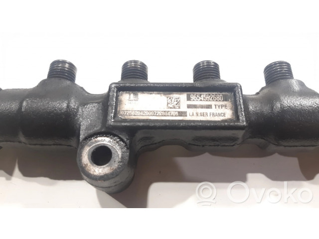 Топливная рампа 9654592680   Citroen C4 I 1.6 