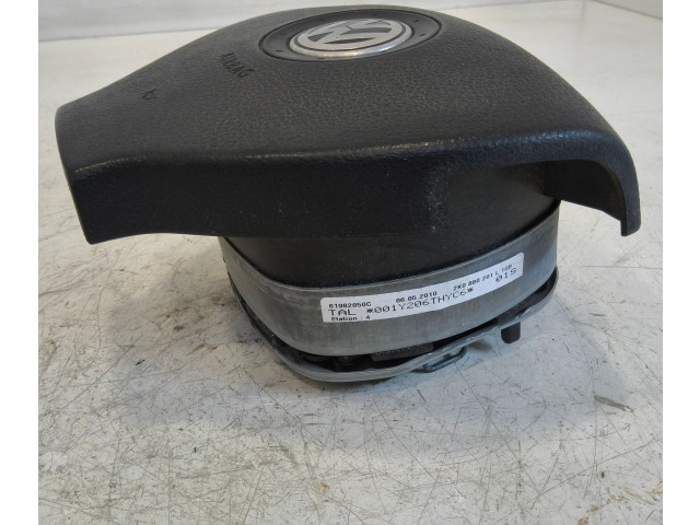 Подушка безопасности водителя 2K0880201L Volkswagen Caddy