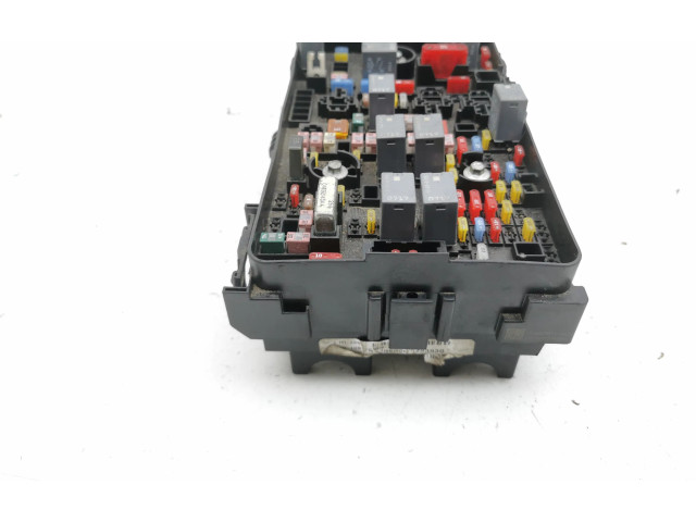 Блок предохранителей 68303099AC   Jeep Cherokee    