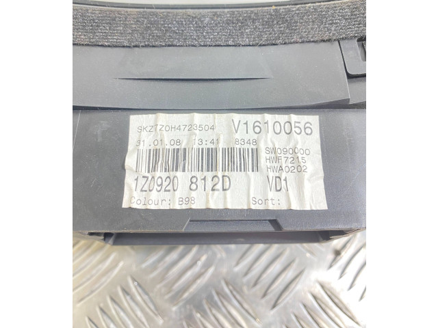 Панель приборов 1Z0920812D Skoda Octavia Mk2 (1Z)